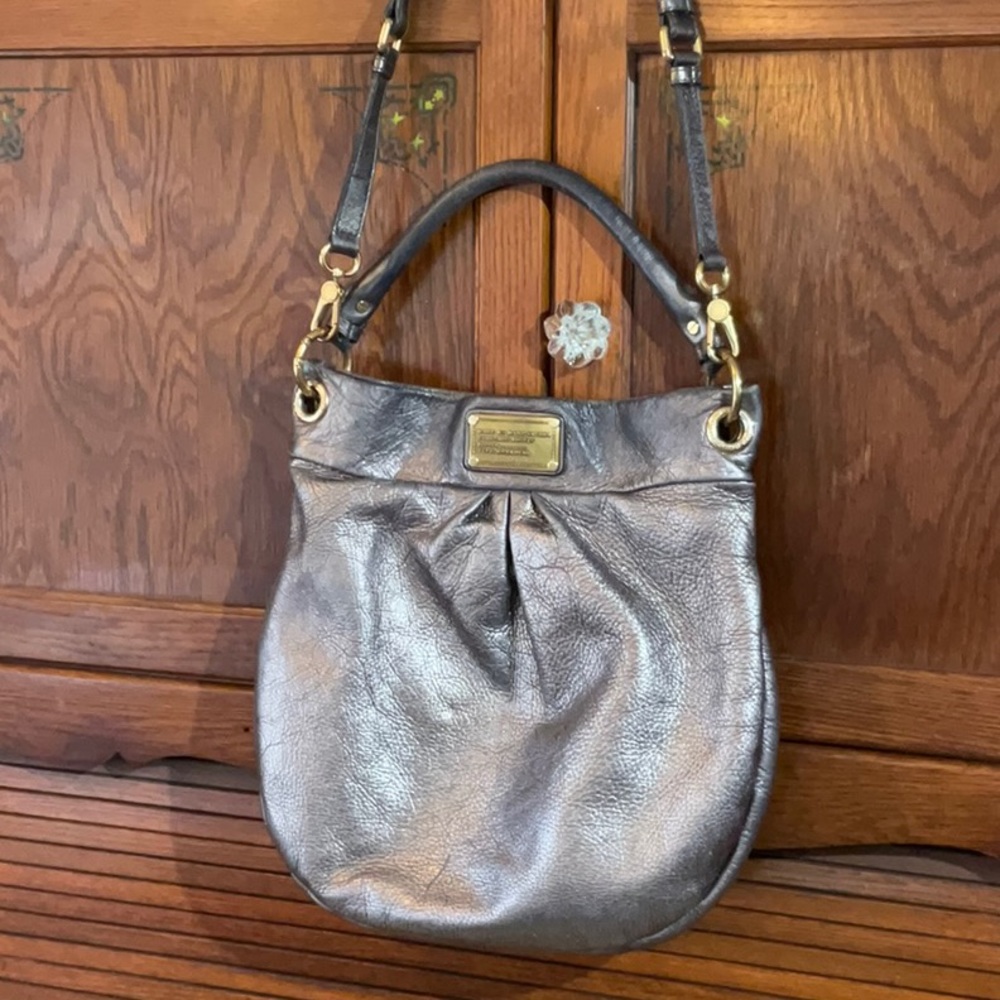 Silver leather Marc Jacobs Workwear Tote. Excellent condition.
